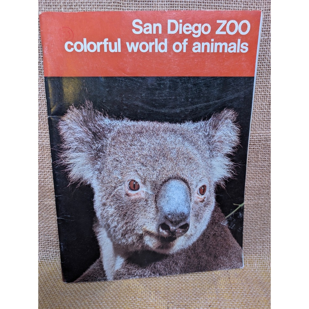 Vintage 1975 San Diego Zoo Colorful World of Animals Book Souvenir Book